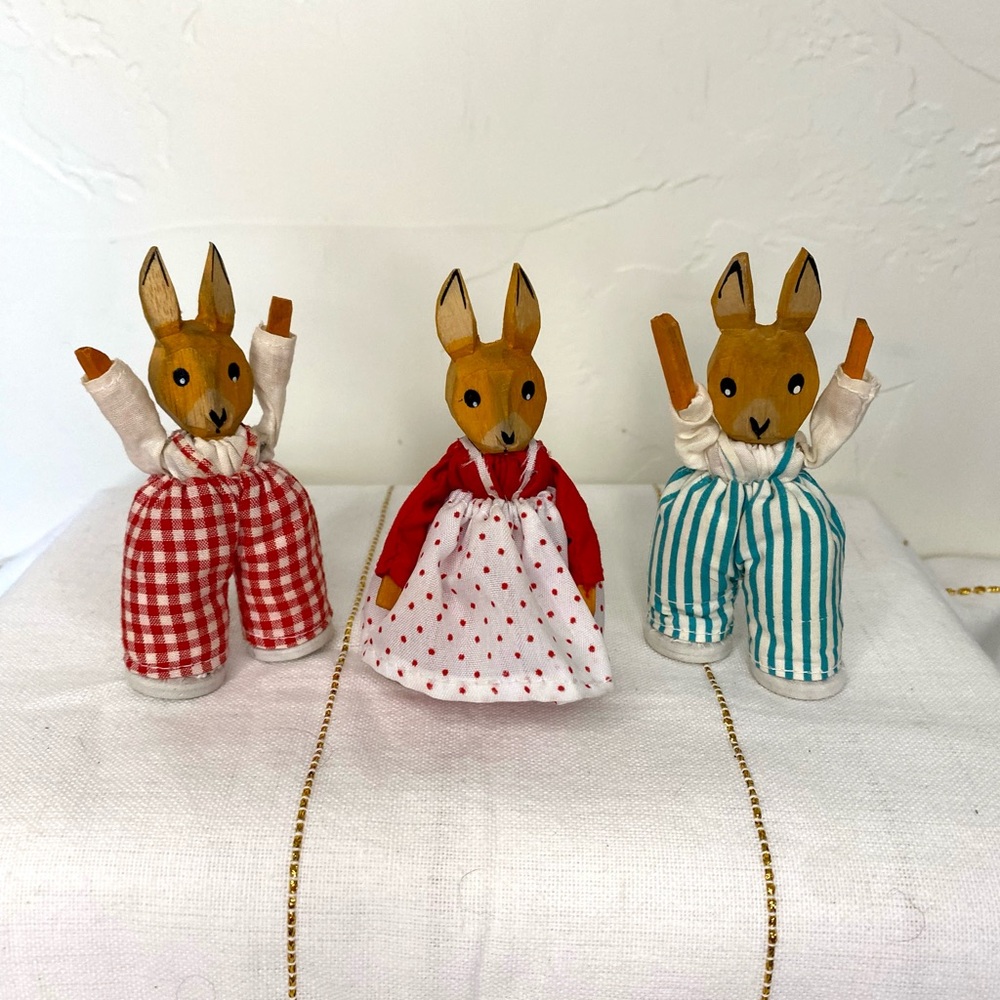 RARE Easter Vintage Hand-Painted Bunny Figurine Trio in Red, White & Green Lot 3